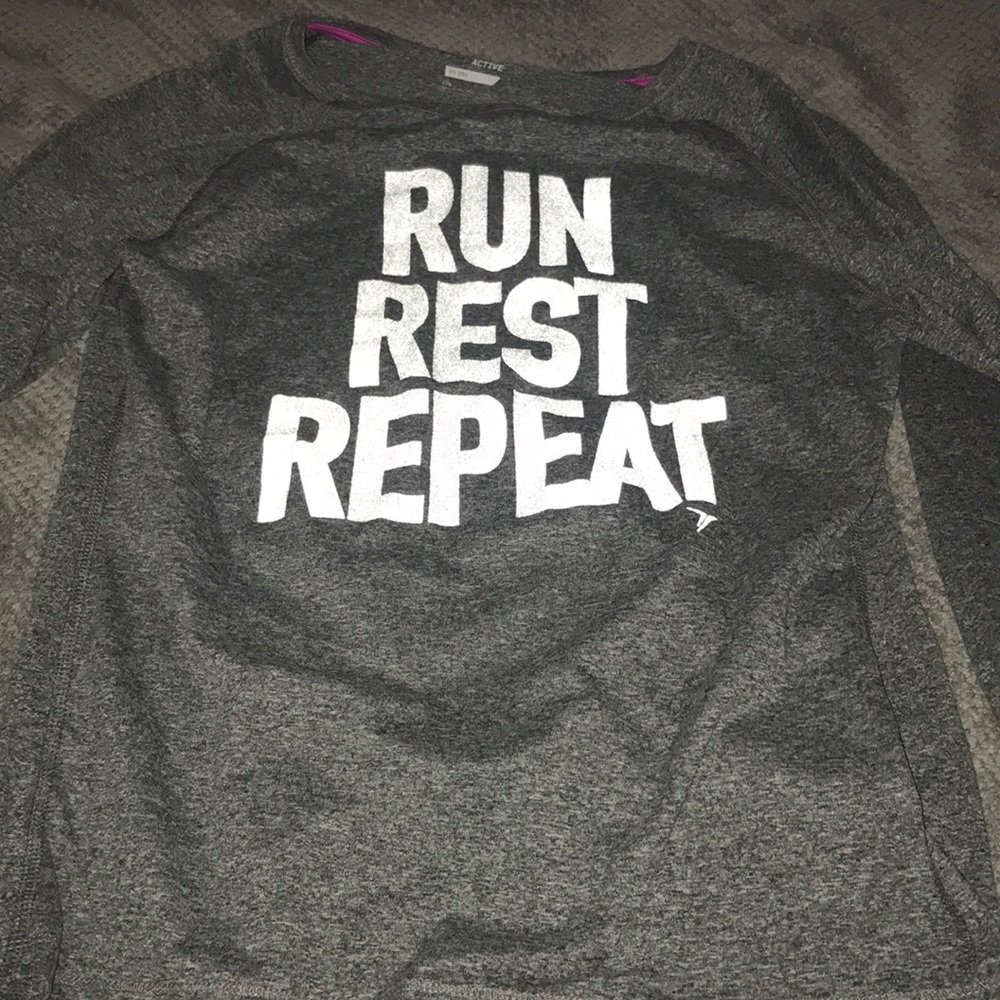 Long sleeve greet workout shirt